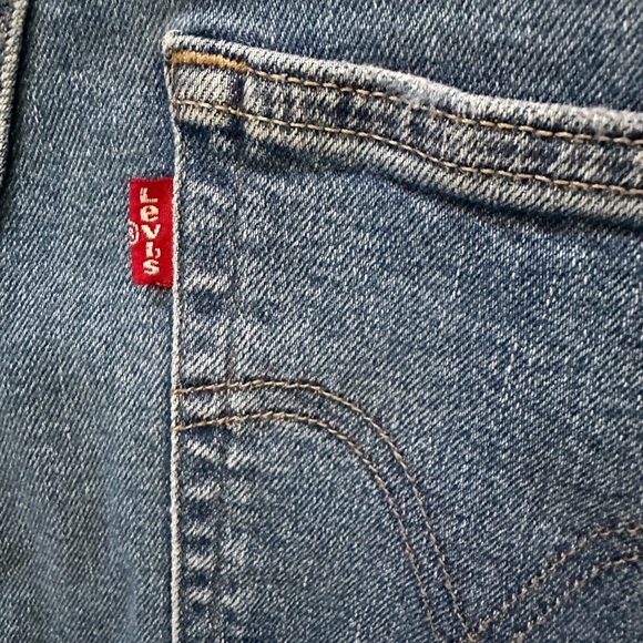 Levi's Mom Jean High Waisted Women's 30 Medium Blue Stretch Denim Distressed - Picture 8 of 12